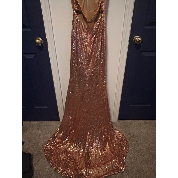 Alyce Paris Designs Gold Sequin Prom/Formal Dress | Size 2 | Excellent Condition - Picture 5 of 10